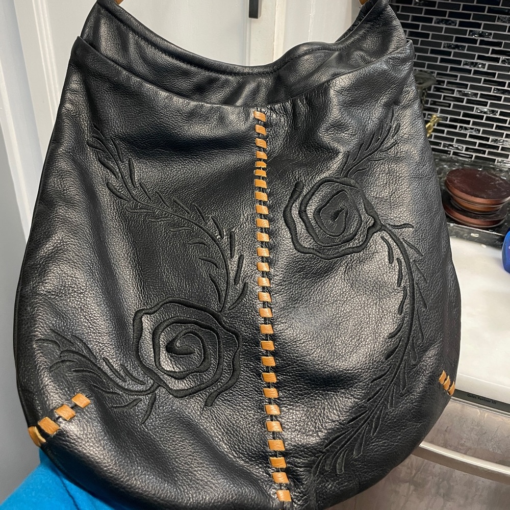 Muxo Black and Tan leather bag